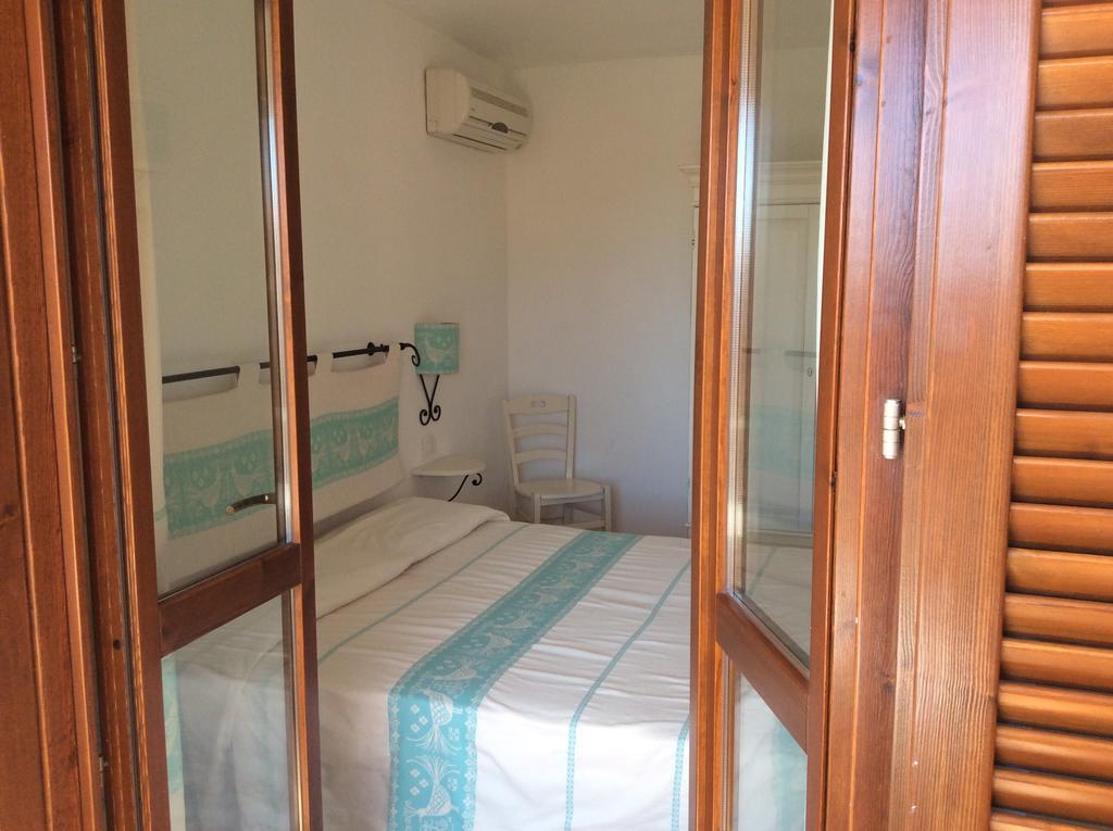 Sardinia Beach Apartments Aglientu Exterior photo